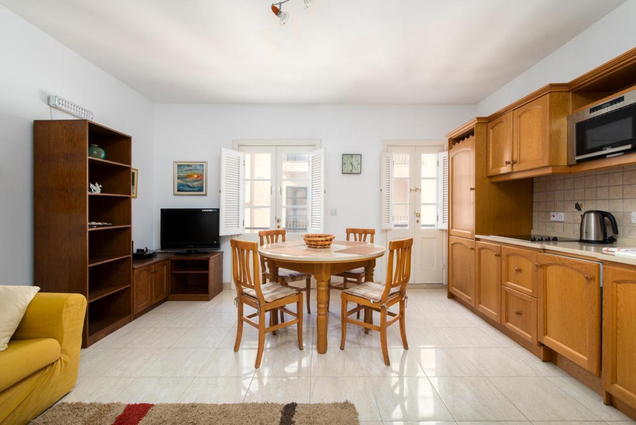 Modern 2Br Apartment Close To Sea, In The Heart Of Sliema Exterior foto