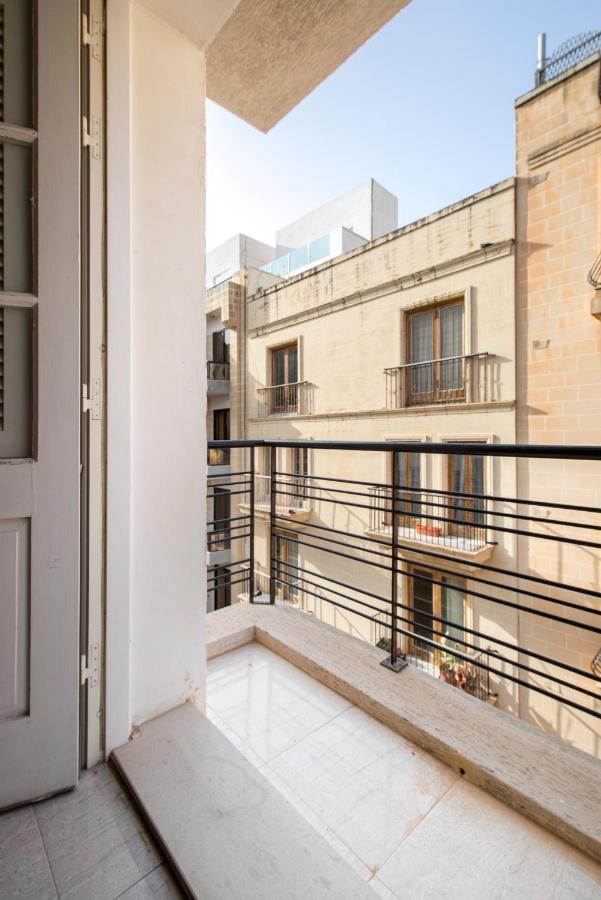 Modern 2Br Apartment Close To Sea, In The Heart Of Sliema Exterior foto